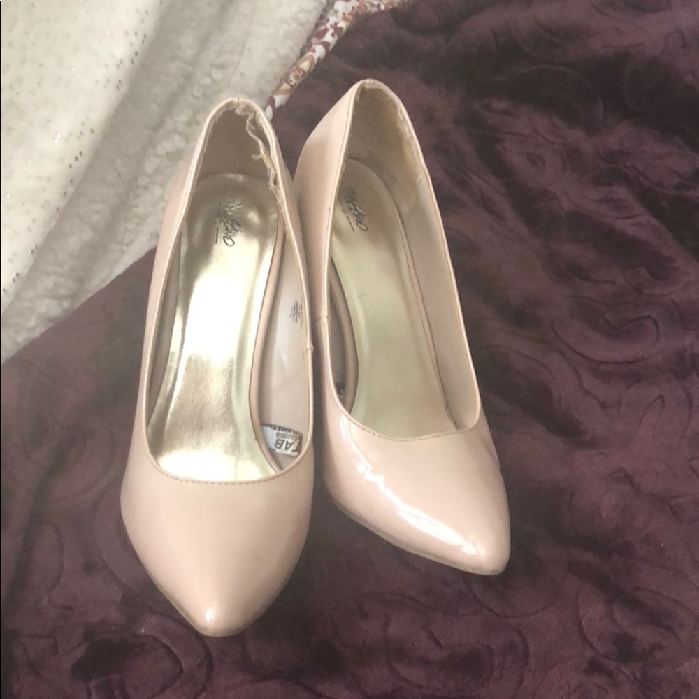 Patent leather blush heels